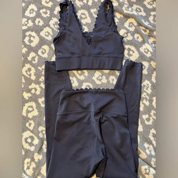 IVL collective scallop set leggings and bra set 4/6 - Picture 6 of 7
